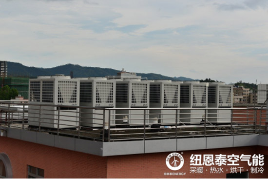 怎么說，聽說空氣能要搶空調(diào)的飯碗了？