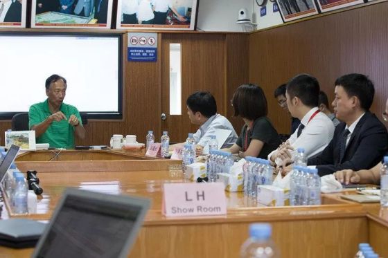 攜手打造中國智能制造示范企業，王力與富士康簽約戰略合作協議