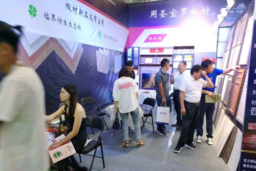 圣寶羅生態(tài)板木博會(huì)大放異彩