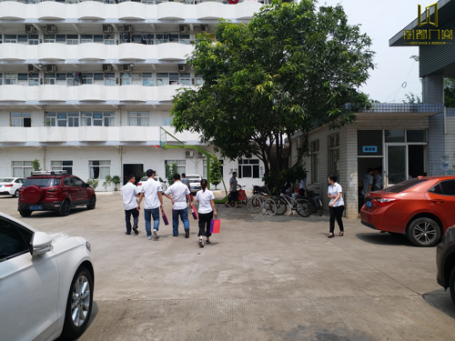 中秋快樂!麗都門窗中秋月餅發放及放假通知