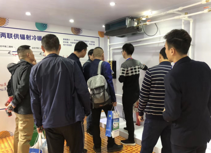 上海熱泵展開展首日，伊蕾科斯空氣能展區人氣爆棚！