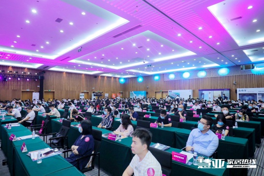 伊百麗全屋定制榮獲“2020經銷商推崇十大品牌”!